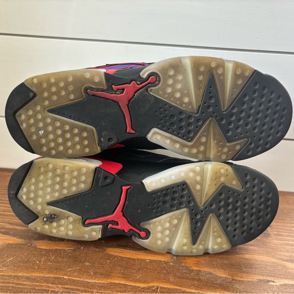 Jordan MVPs size 6Y - Picture 2 of 6